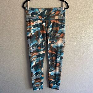Fabletics Women’s Leggings – Blue & Brown Camo Print – Size S/M